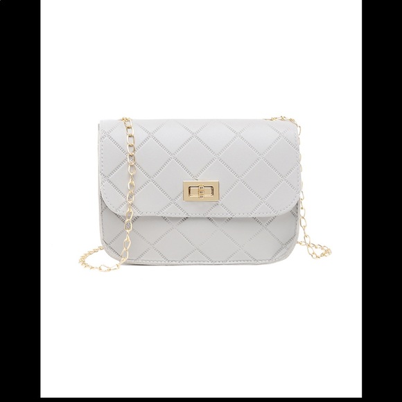 Diamond Pattern Chain Bag - Picture 5 of 5